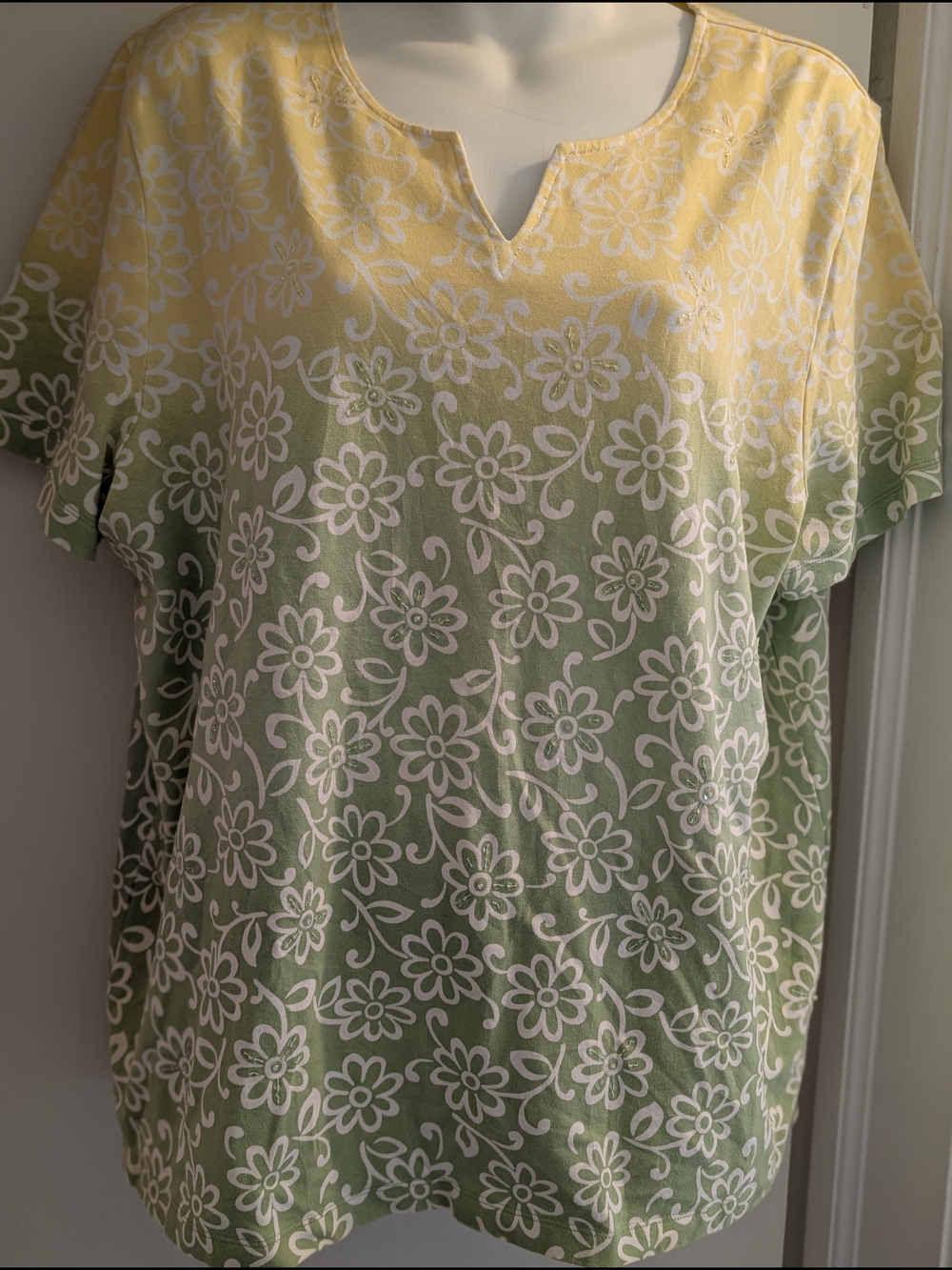 Alfred Dunner Yellow and Green Floral V-Notch Short Sleeve Top